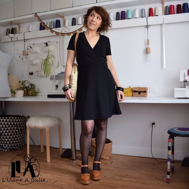 1-robe-mia-modèle-B-noir-lusine-à-bulle