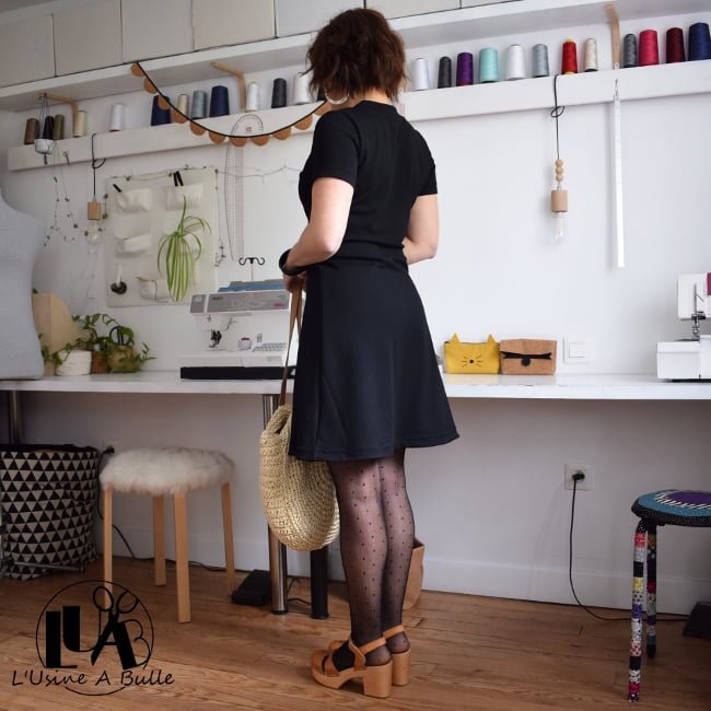 2-robe-mia-modèle-B-noir-lusine-à-bulle