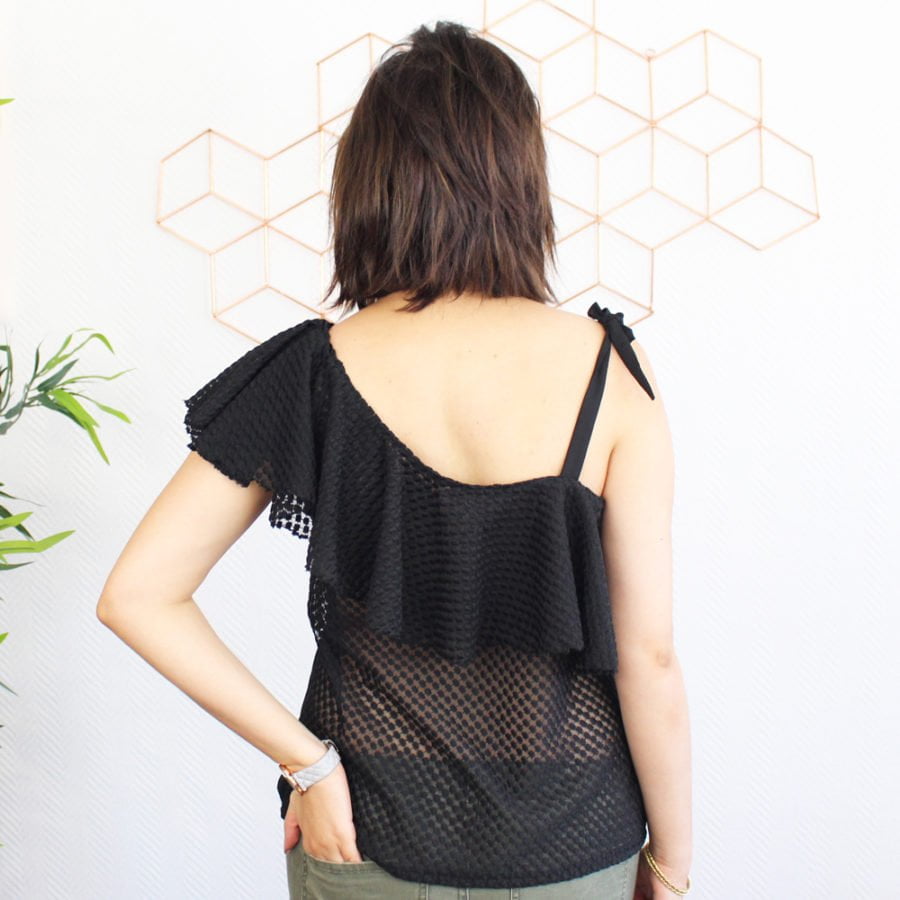 MS-37_2_kit-couture-top-noir-dentelle-Mouna-Sew-900x900