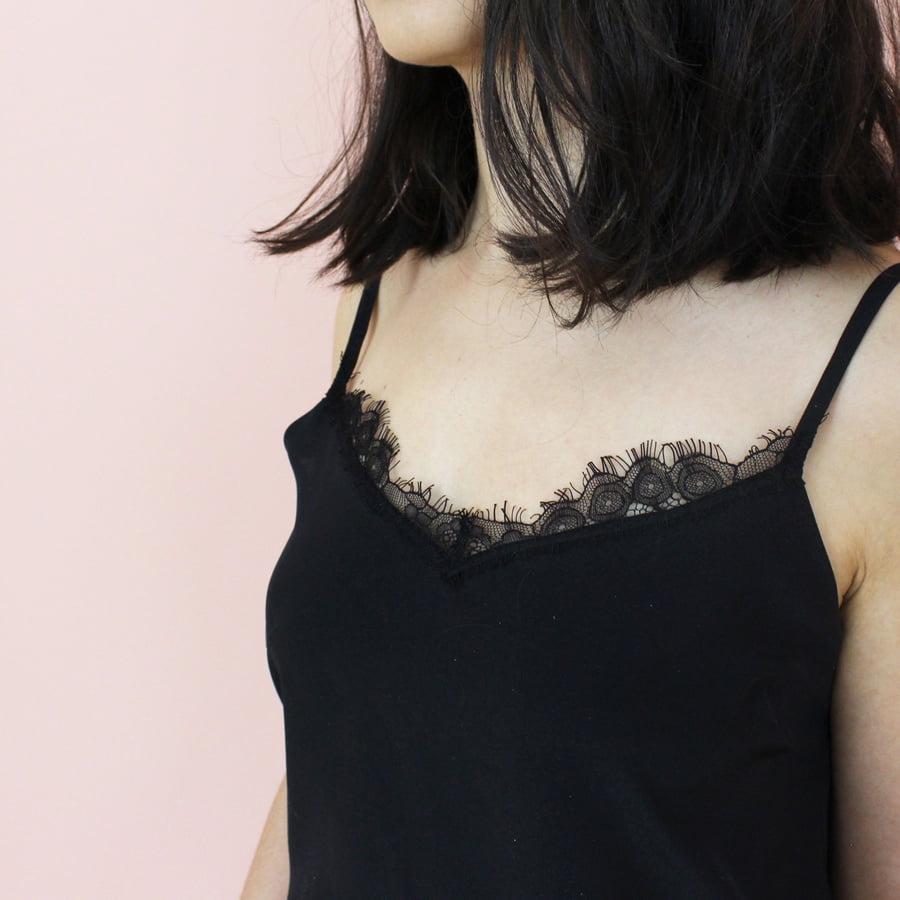 Patron-MS-Elisa-caraco-galon-dentelle