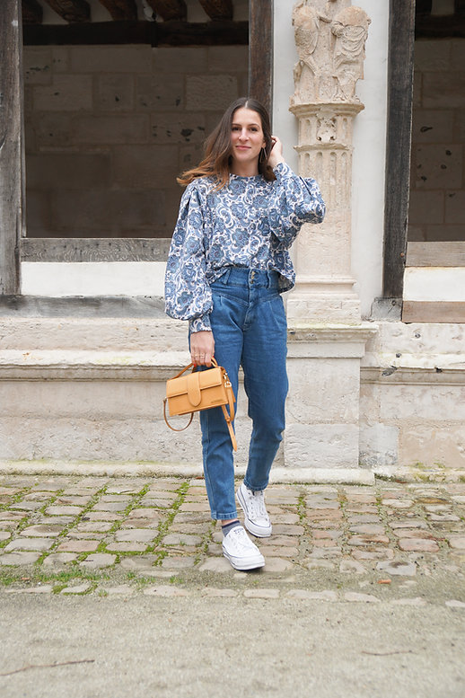 505178_90de46cbaf7e4dd98a61cd2201460ce4_mv2