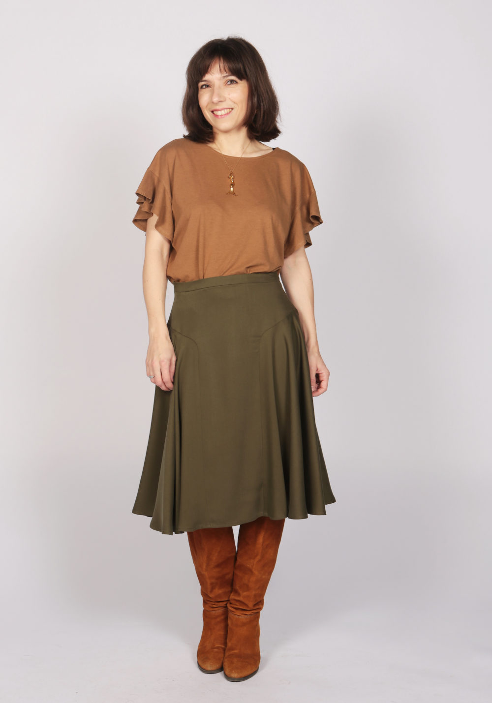 Camimade_averse_skirt_khaki2-1000x1429