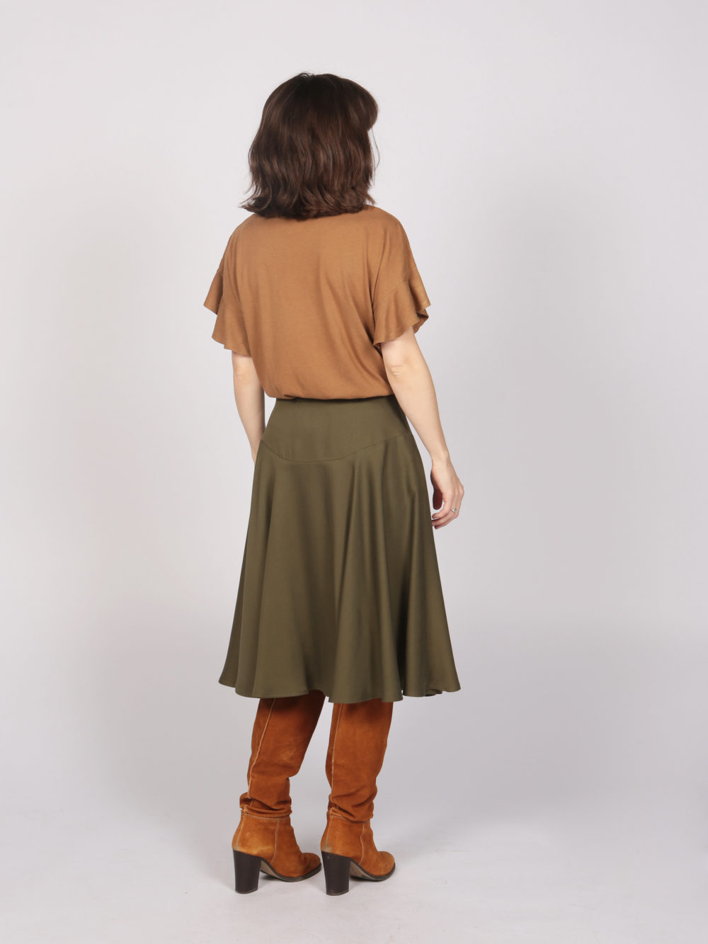 Camimade_averse_skirt_khaki6-1000x1333