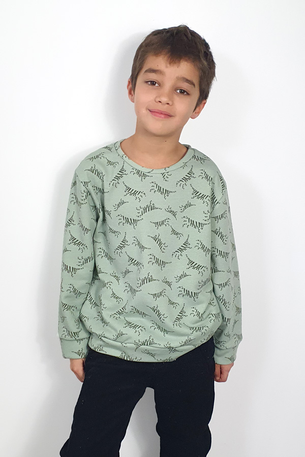 I-AM-Rainbow-Mini-patron-couture-sweatshirt-unisexe-enfant-1