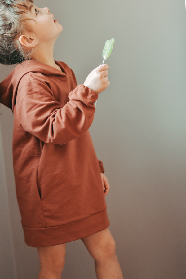 I-AM-Rainbow-Mini-patron-couture-sweatshirt-unisexe-enfant-13