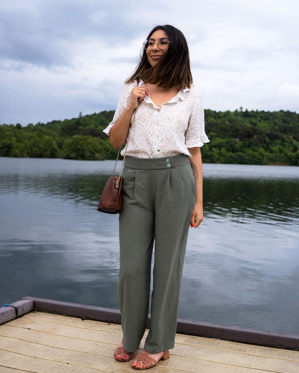 kit-couture-pantalon-Wendy-lin-kaki10-1000x1250