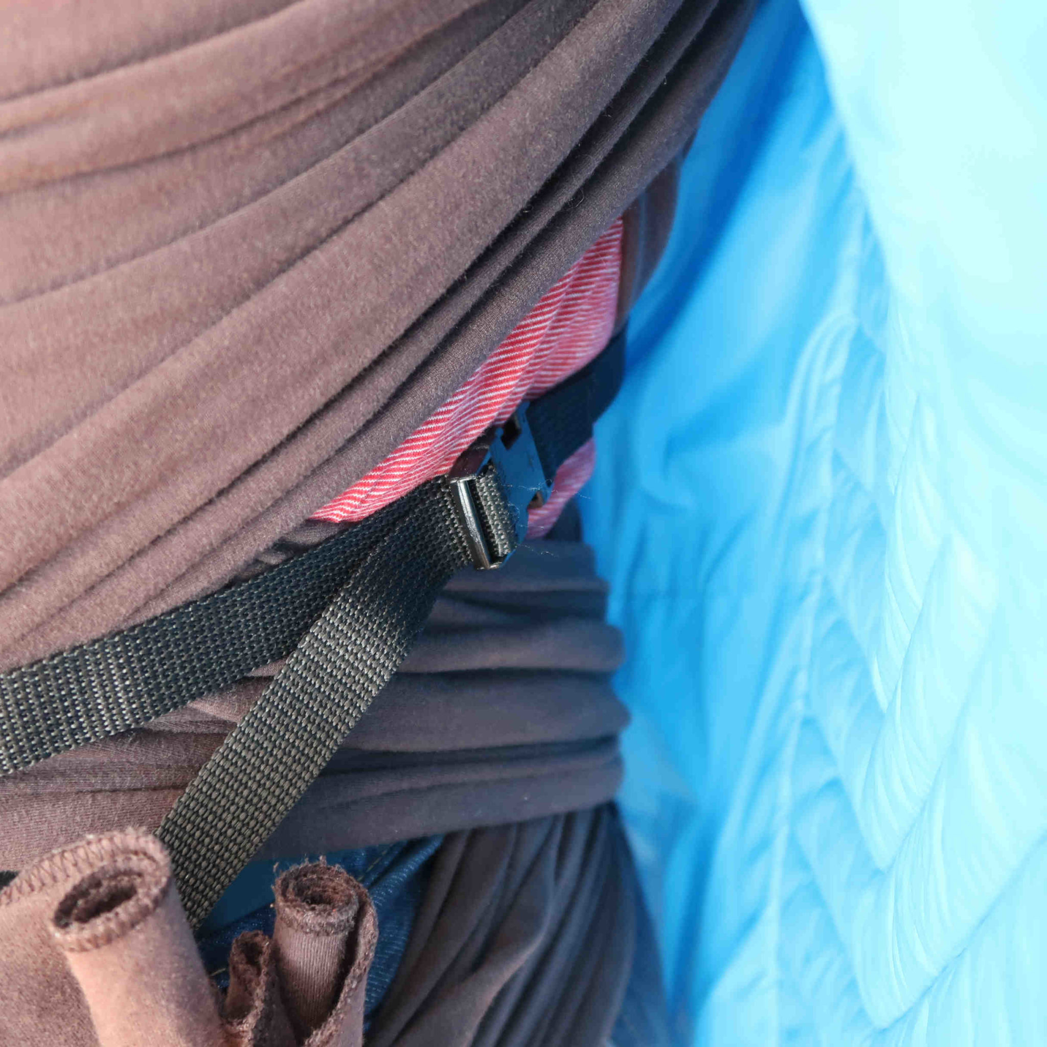 cape_portage_attache-dos