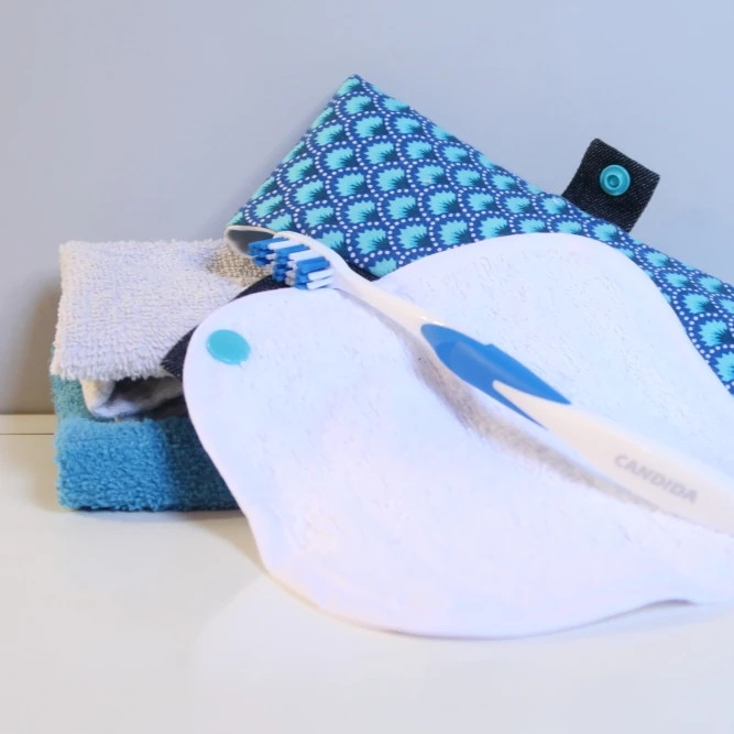 etui-brosse-dents-carre-1