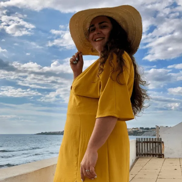 c2VydmljZT1pbWFnZXMmc3JjPWh0dHBzJTNBJTJGJTJGY2hlem1hbWllbWVyY2VyaWUuZnIlMkZ3cC1jb250ZW50JTJGdXBsb2FkcyUyRjIwMjIlMkYwNiUyRkZlbGljaWUtNy02MDB4NjAwLnBuZyZjYWNoZU1hcmtlcj0xN