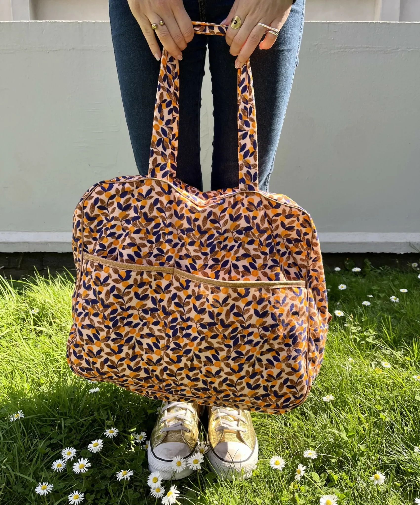 c2VydmljZT1pbWFnZXMmc3JjPWh0dHBzJTNBJTJGJTJGY2hlem1hbWllbWVyY2VyaWUuZnIlMkZ3cC1jb250ZW50JTJGdXBsb2FkcyUyRjIwMjIlMkYwOCUyRkx1Y2llbi0xLXNjYWxlZC5qcGcmY2FjaGVNYXJrZXI9MTY4M