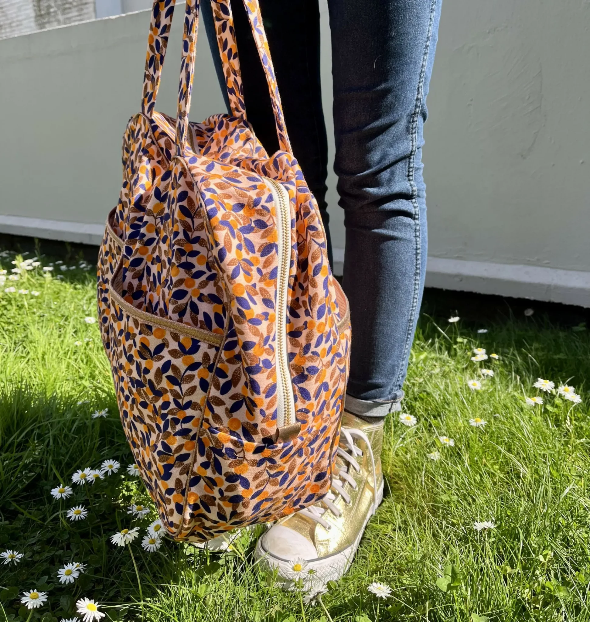 c2VydmljZT1pbWFnZXMmc3JjPWh0dHBzJTNBJTJGJTJGY2hlem1hbWllbWVyY2VyaWUuZnIlMkZ3cC1jb250ZW50JTJGdXBsb2FkcyUyRjIwMjIlMkYwOCUyRkx1Y2llbi0yLXNjYWxlZC5qcGcmY2FjaGVNYXJrZXI9M