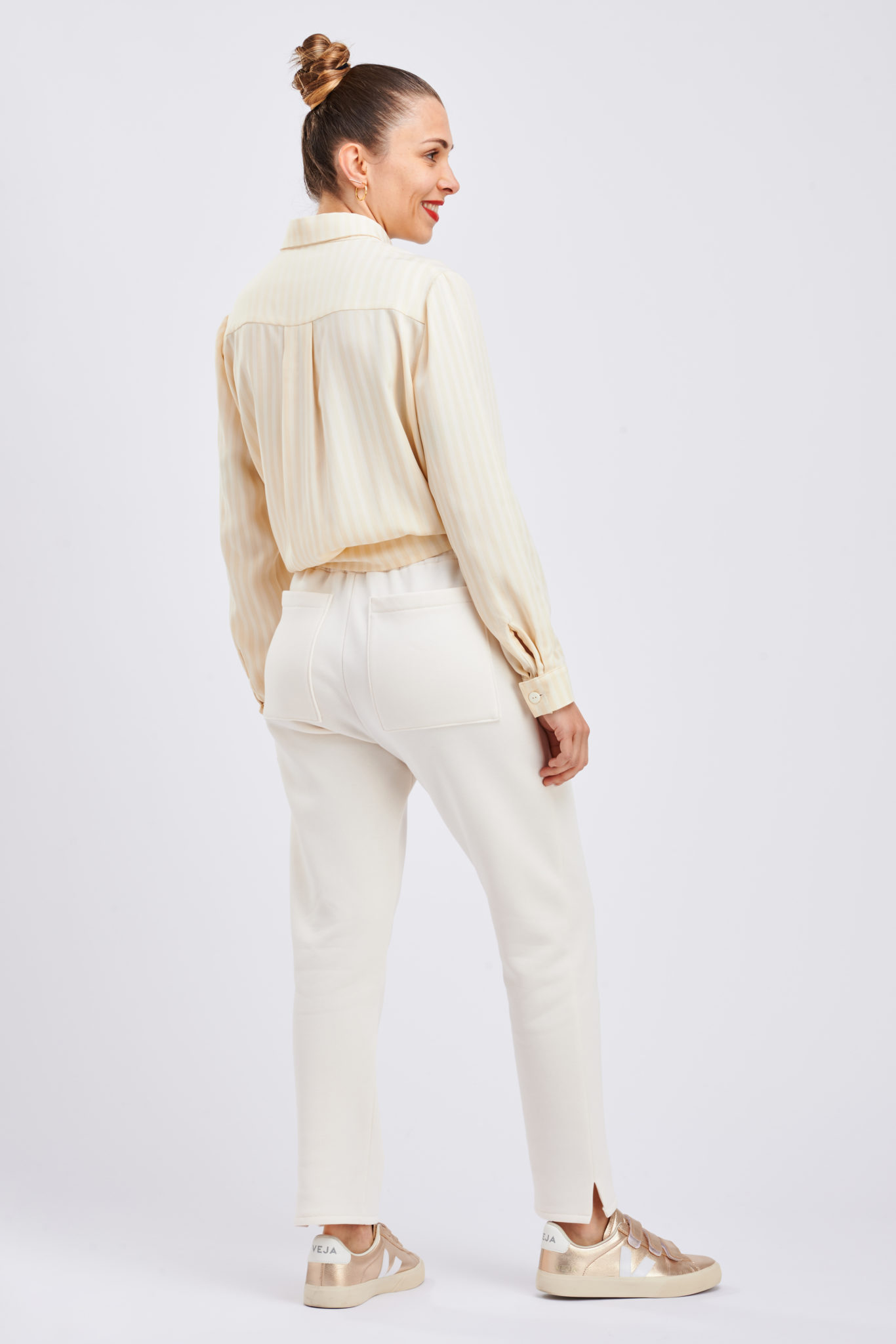 I-AM-Mowgli-jogging-jambe-droite-avec-fente-2366119-rc