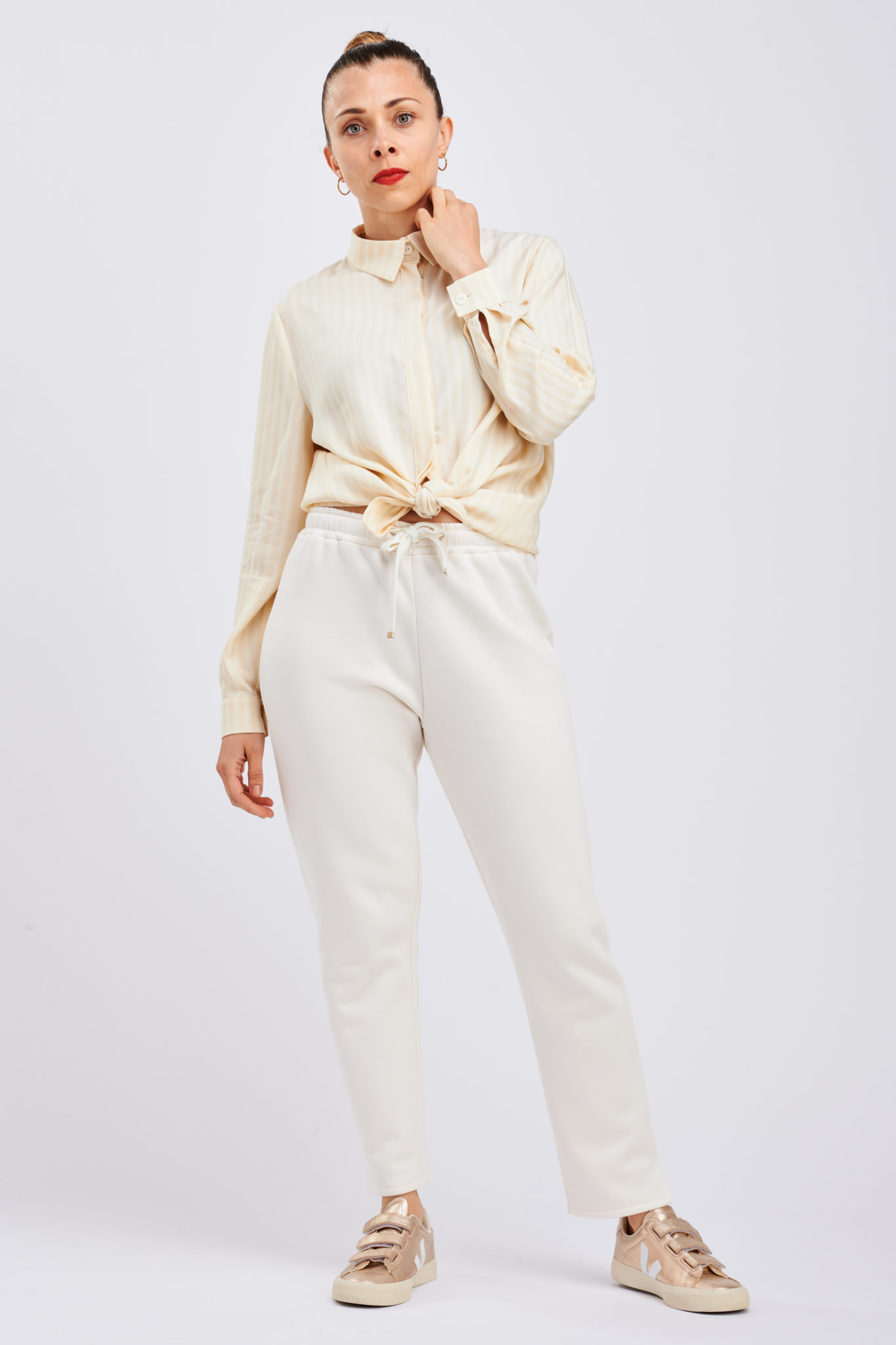 I-AM-Mowgli-jogging-jambe-droite-avec-fente-2366148-rc