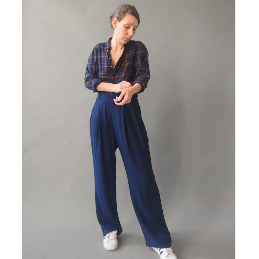 Saint-claude-navy-1 (1000 x 1000 px) - Isabelle Laurie