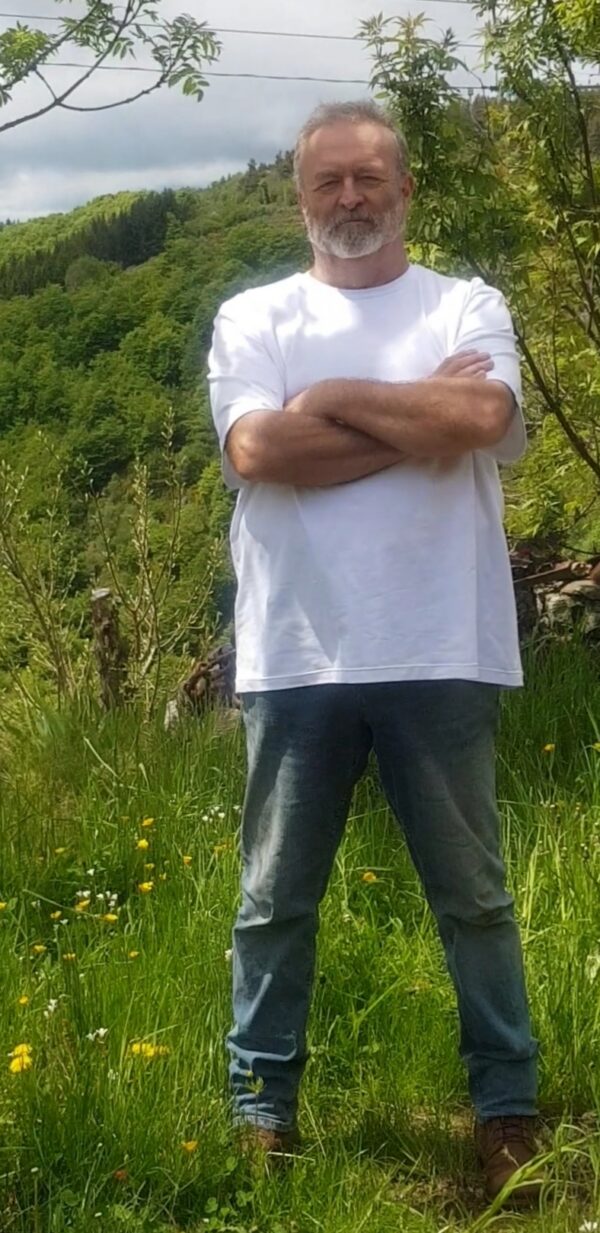 20240606_090445-1-600x1233