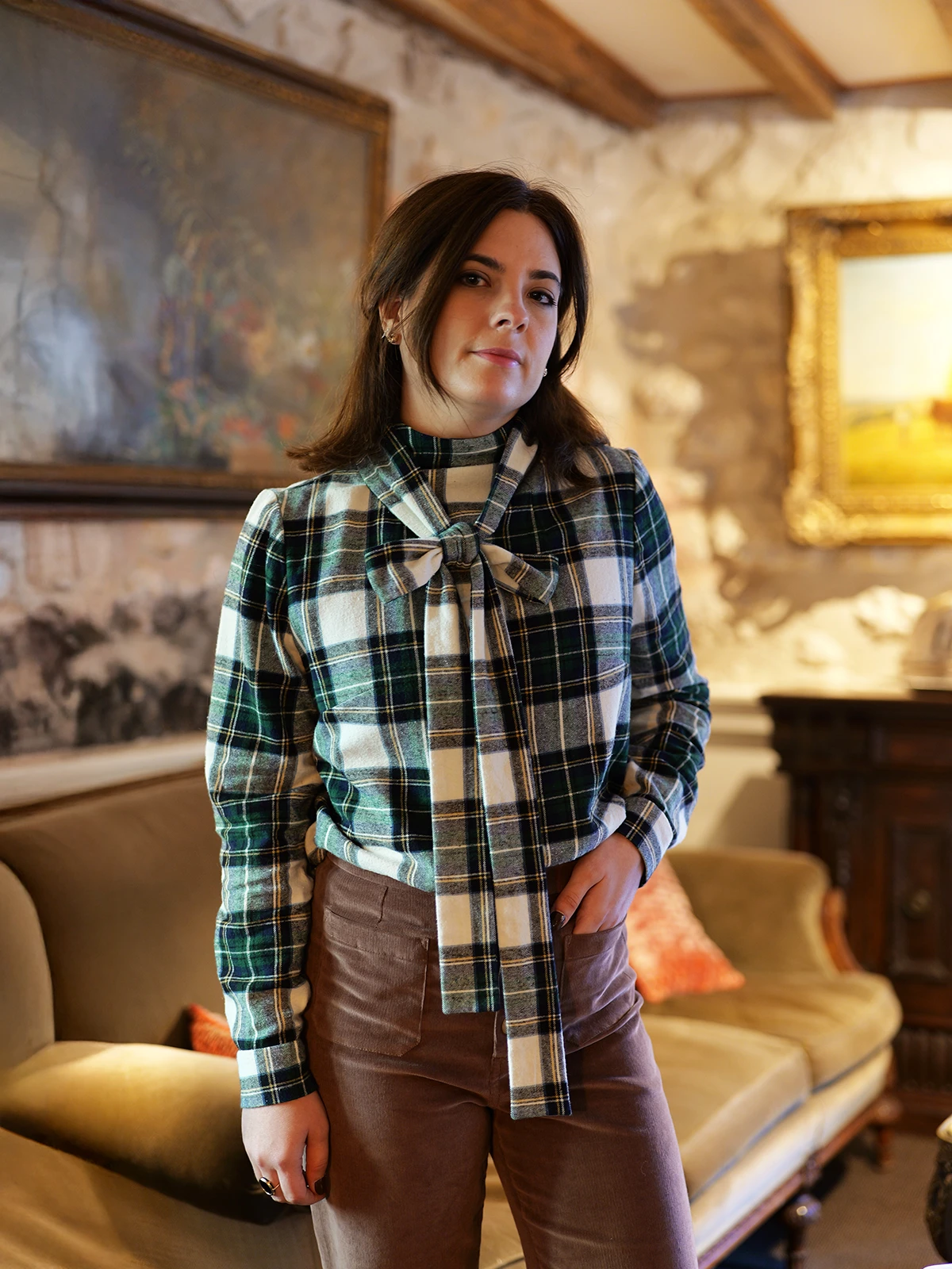 blouse-tartan-et-pantalon-marron-9