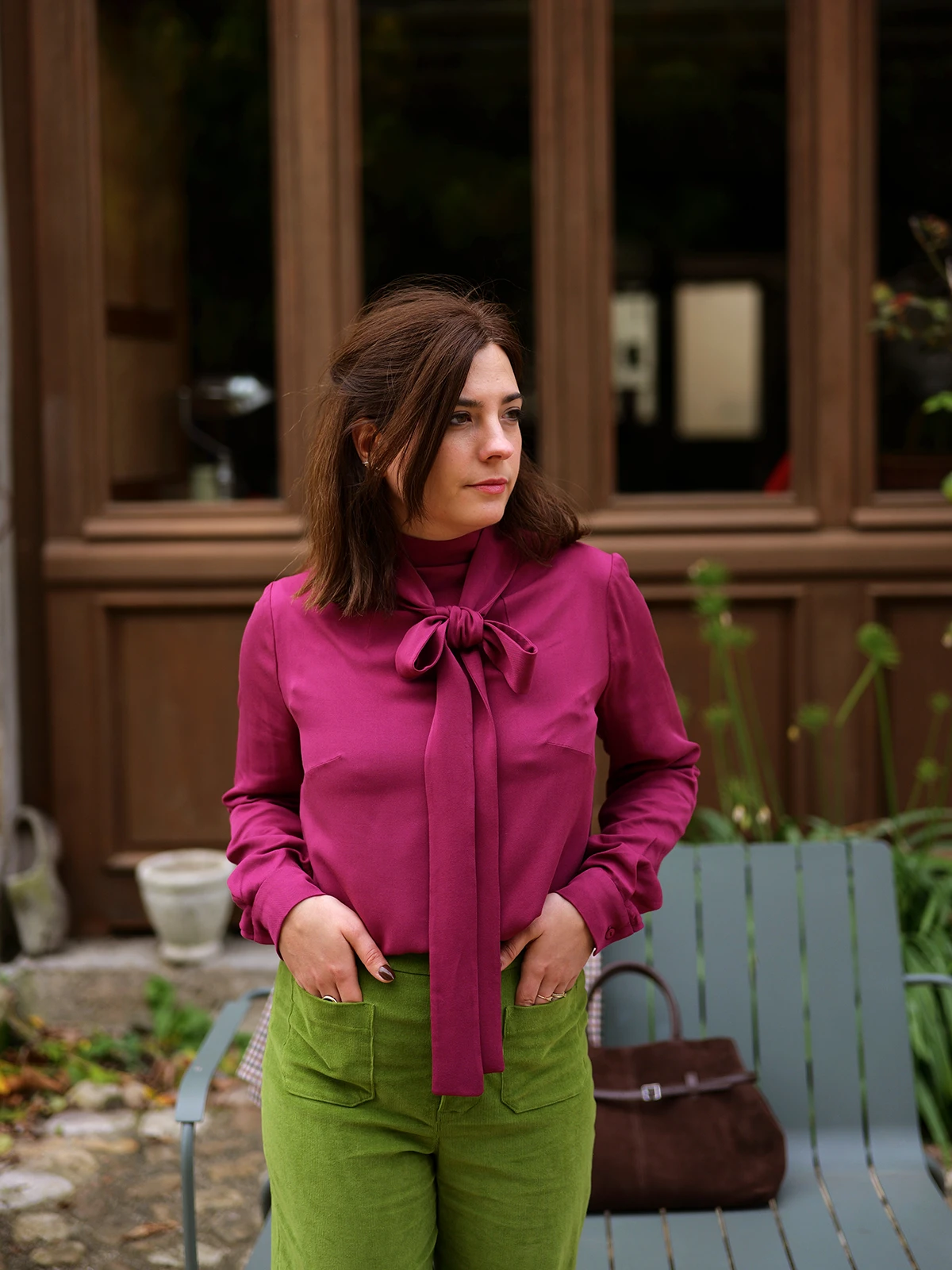 photo-blouse-framboise-pantalon-vert-4